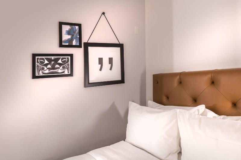 1 Bedroom Suite, 1 King image 4