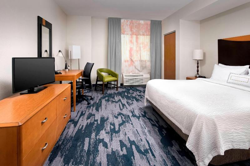 King Room image 4