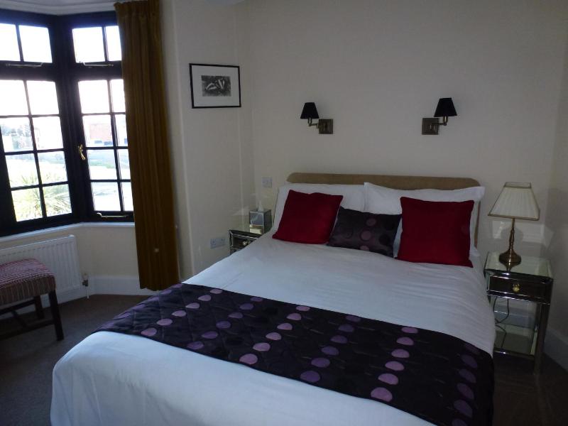 Double Room with Sea View image 1
