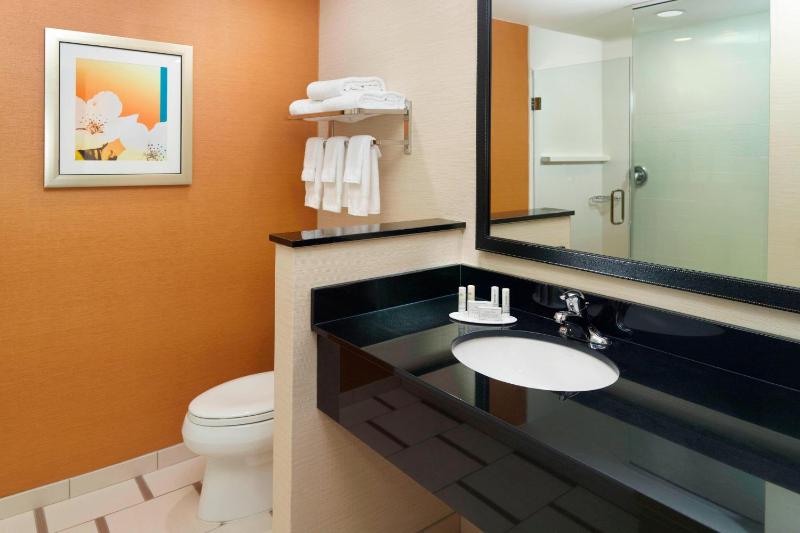 King Room image 3