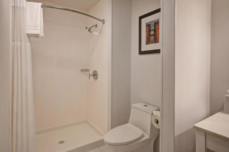 Junior Suite, 2 Queen, Sofa bed, Tower Building image 2
