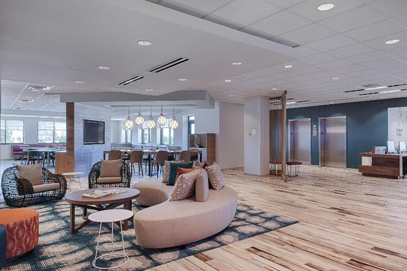 Fairfield Inn & Suites by Marriott Clearwater Beach - image 11