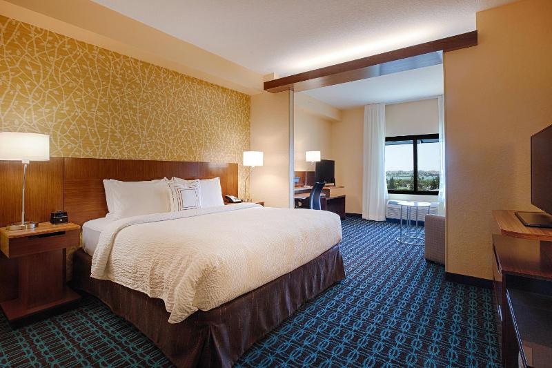 Fairfield Inn & Suites by Marriott Clearwater Beach - image 23