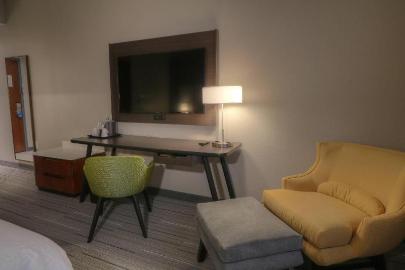 King Room image 4
