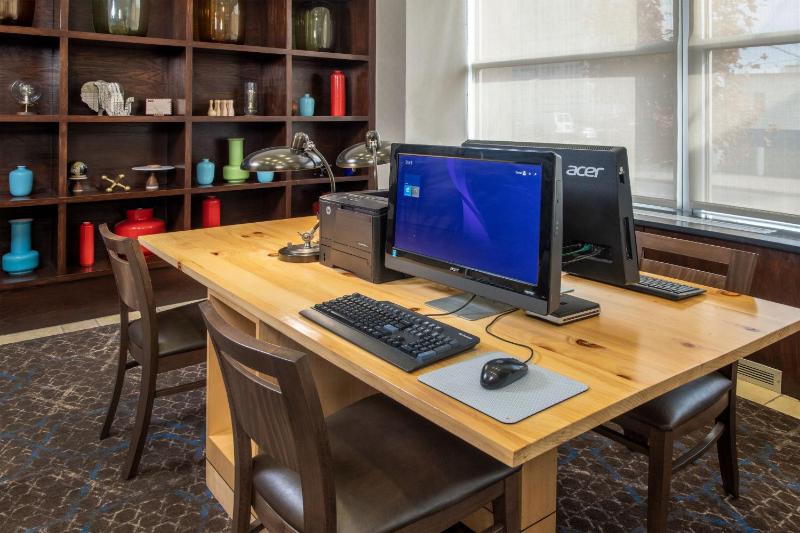 Four Points By Sheraton Philadelphia City Center - image 12