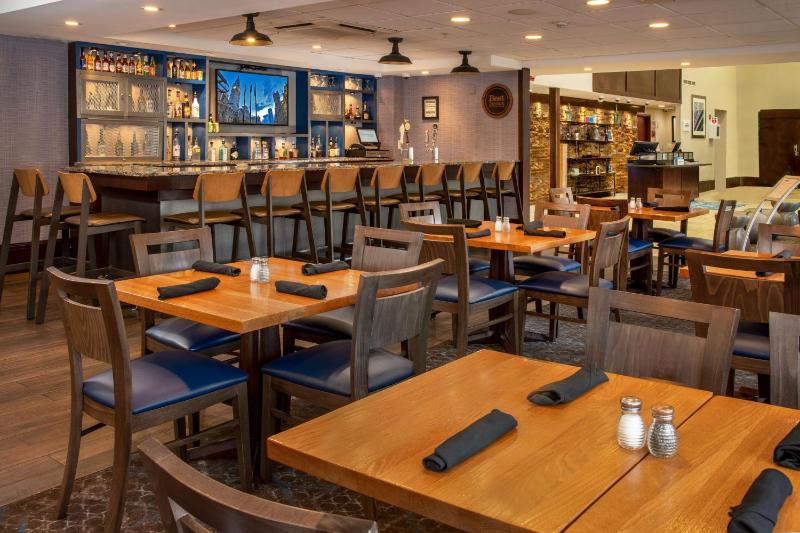 Four Points By Sheraton Philadelphia City Center - image 3