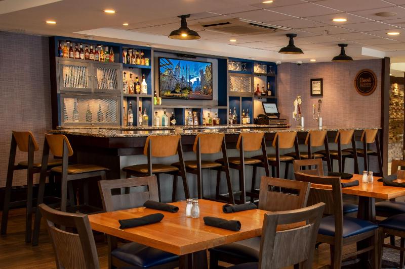 Four Points By Sheraton Philadelphia City Center - image 6
