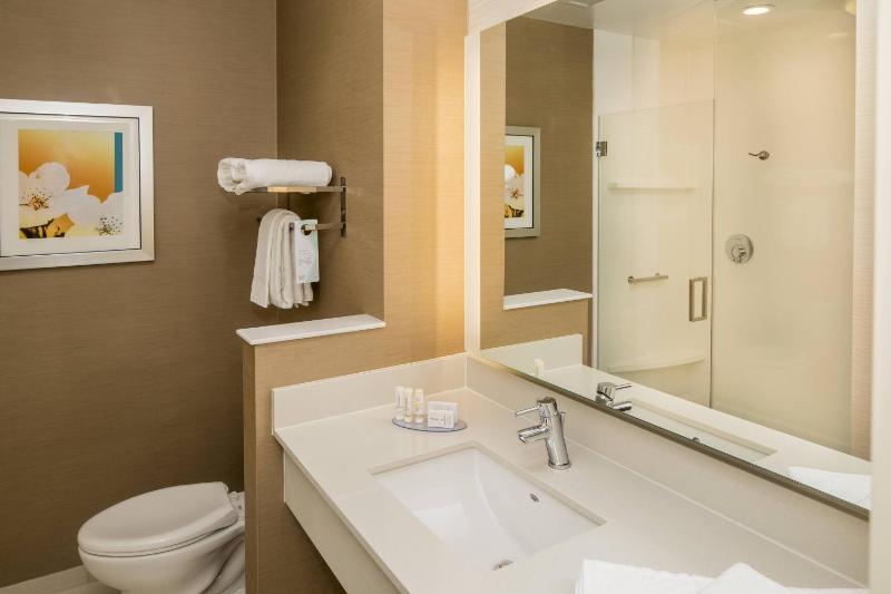 King Suite with Sofa Bed - Hearing Accessible image 1