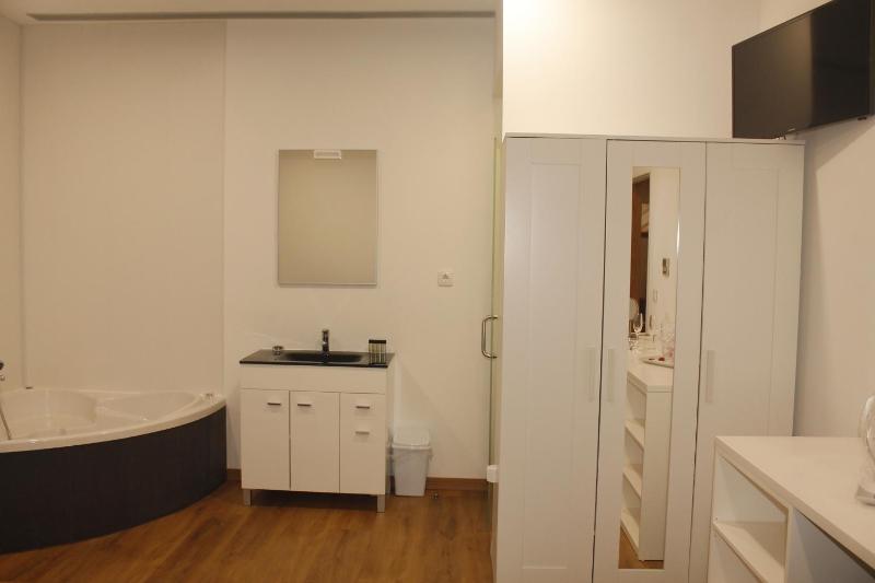 Double Room image 1