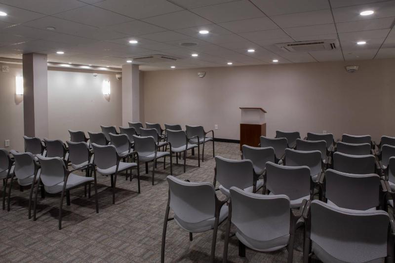 Fairfield Inn & Suites by Marriott Philadelphia Downtown/Center City - image 10