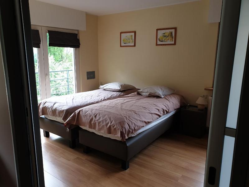 One-Bedroom Apartment with Terrace image 4