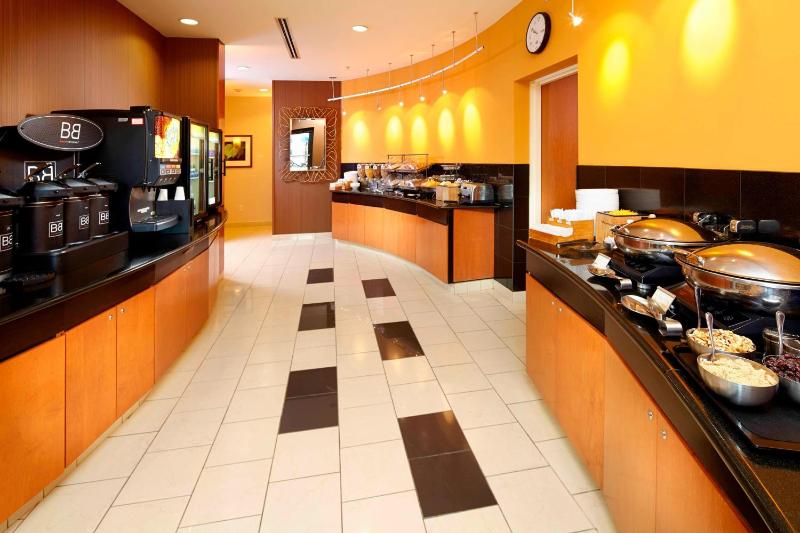 Fairfield Inn & Suites by Marriott Pittsburgh Neville Island - image 2