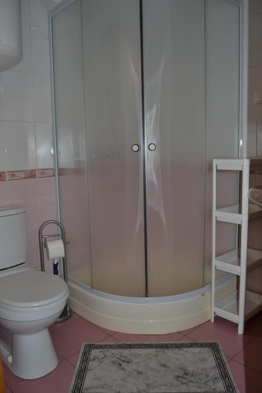 Triple Room with Shower image 4