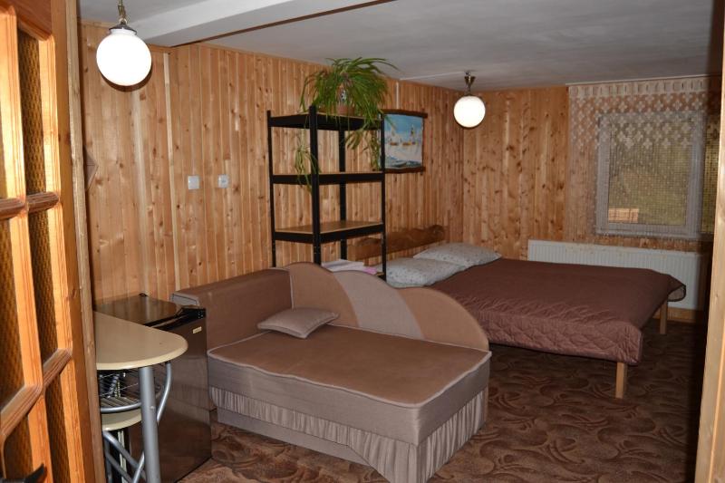 Triple Room with Shower image 1