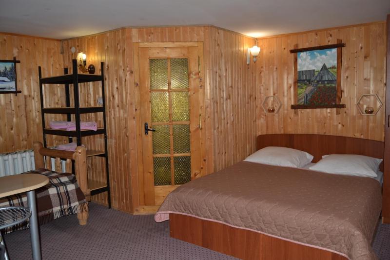 Triple Room with Shower image 1