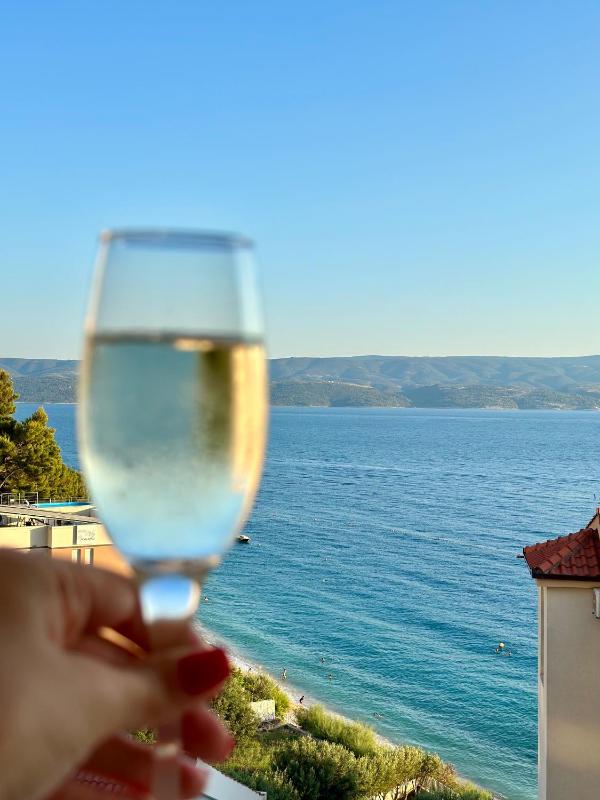 Suite with Sea View image 2