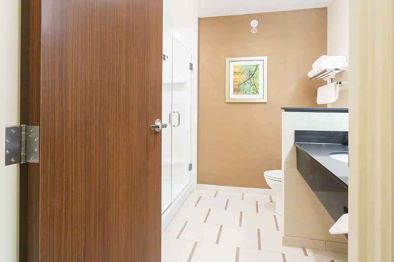 King Room image 4