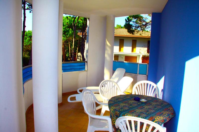 Family Room (2 Adults + 2 Children) image 3