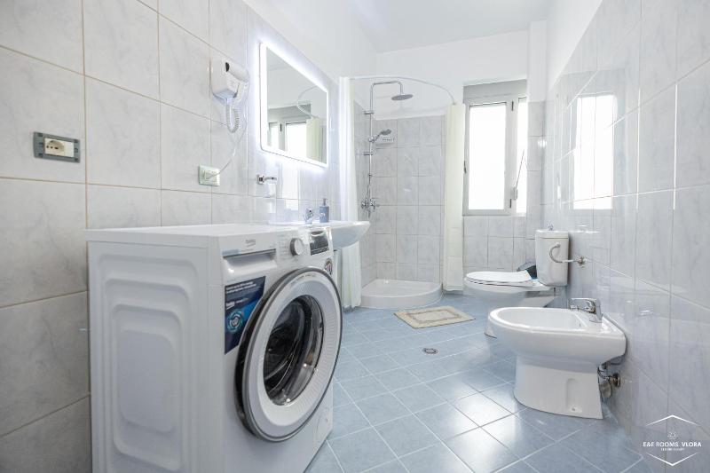 E&E Rooms Vlora - Seaside Escape - image 11
