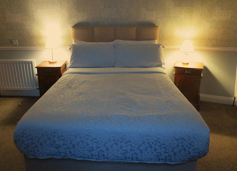 Standard Double Room image 4