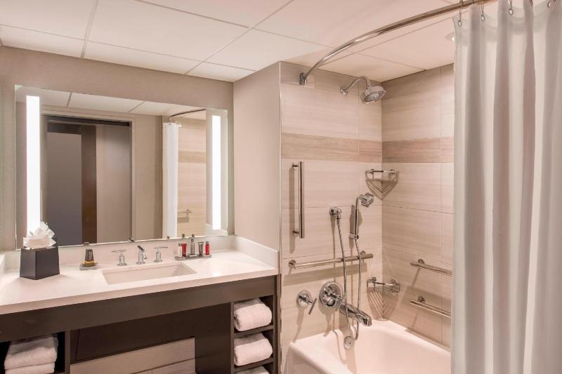 King or Double Room image 3