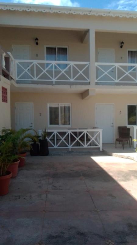 Paradise Beach Hotel - image 3