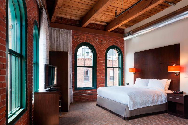 Residence Inn by Marriott Boston Downtown/Seaport - image 11