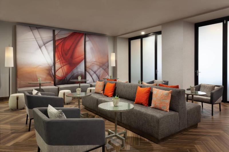Marriott Phoenix Airport - image 16