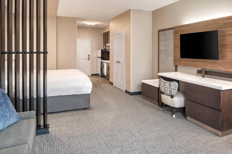 King Studio with Sofa Bed and City View image 3