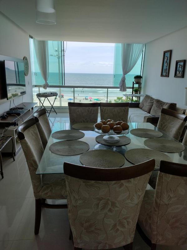 Private suite in the heart of BC - image 9