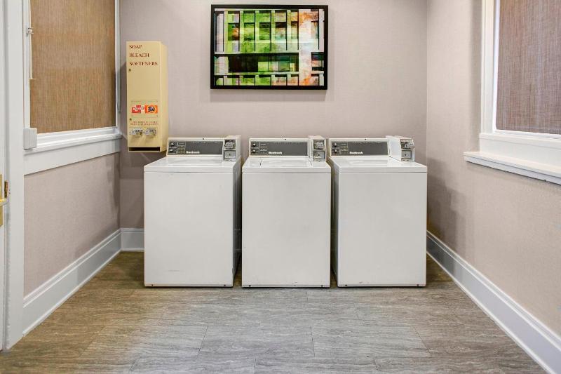 Residence Inn by Marriott Cleveland Downtown - image 6