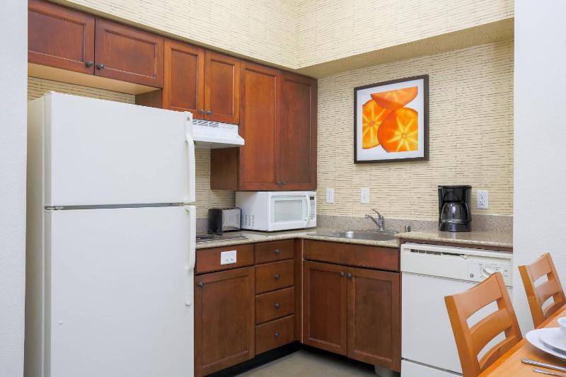 Two-Bedroom Suite image 3