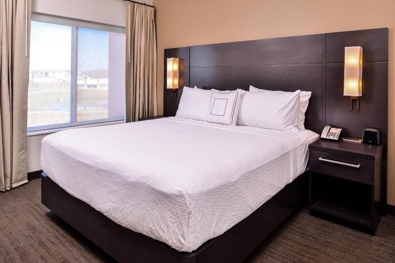 One Bedroom Suite with King Bed image 4