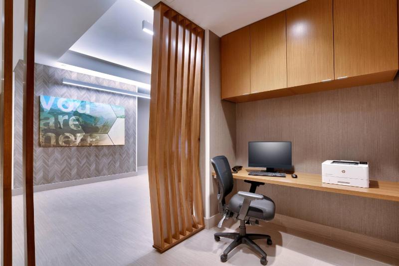 SpringHill Suites by Marriott Salt Lake City Sugar House - image 16