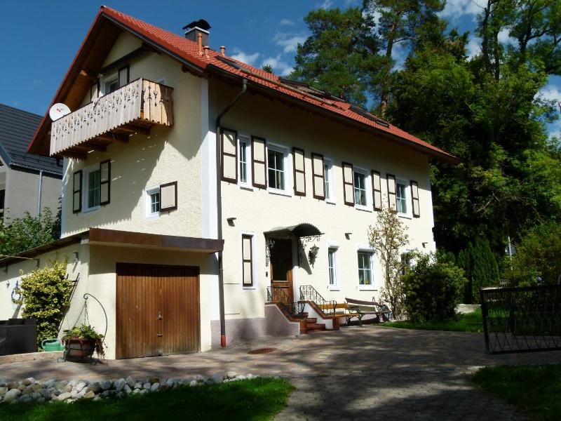 Two-Bedroom Apartment with Balcony image 3