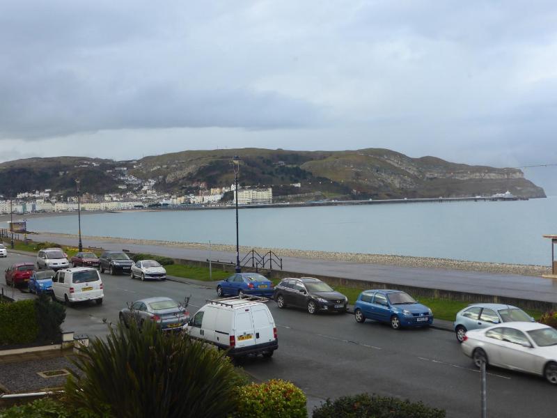 Superior Double Room with Sea View image 3