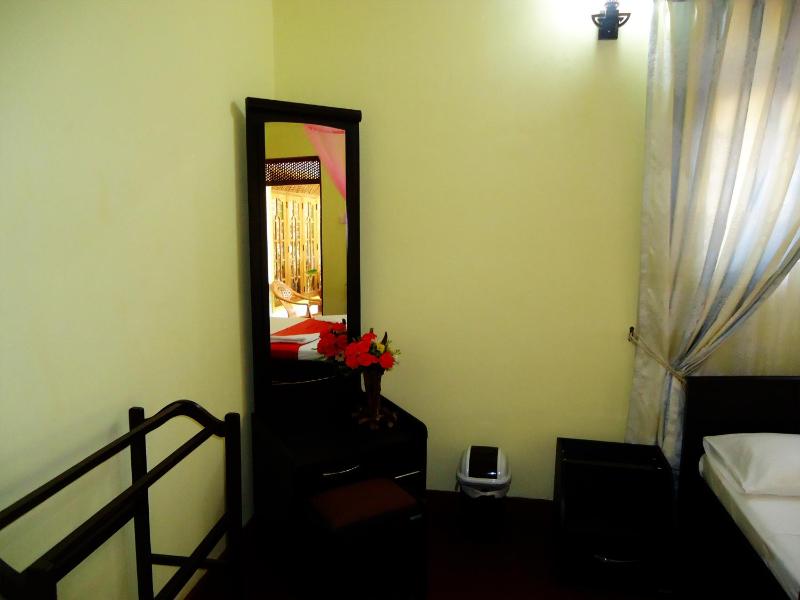 Sigiri Sithru Home Stay - image 4