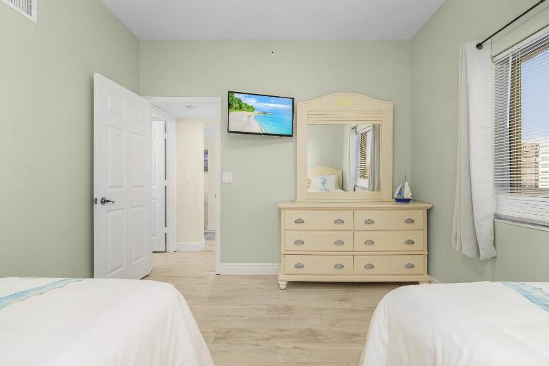 Casa Marina 423 condo - image 8