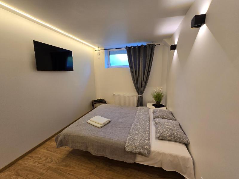 T2 Studio apartment - image 9
