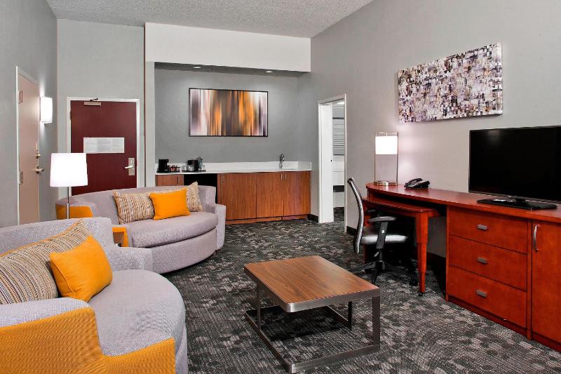 One-Bedroom King Suite with Sofa Beds image 2