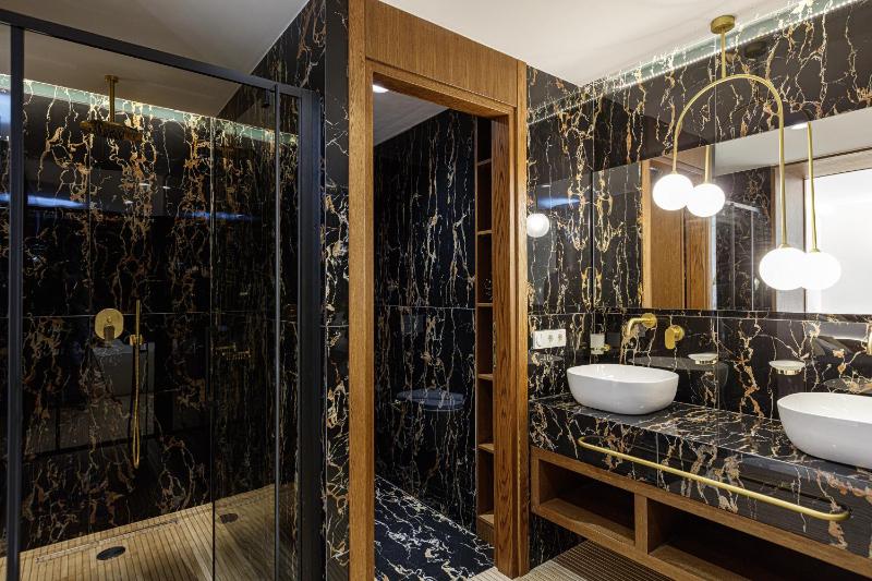 Zillion Villa - Sapphire Shores Beachfront Retreat by etouri - image 2