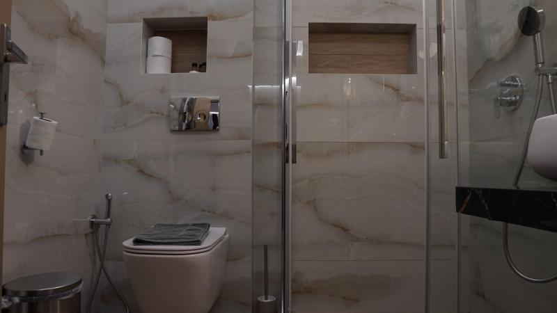 Triple Room with Balcony image 3