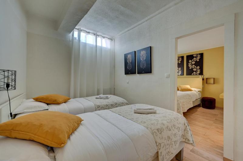 Quadruple Room image 1