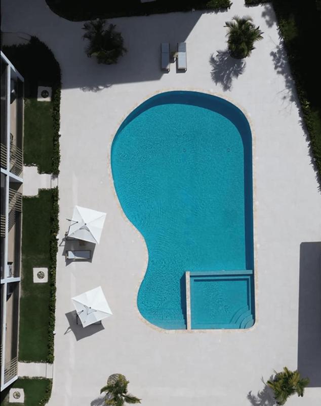 New condo with direct access to the pool - image 19