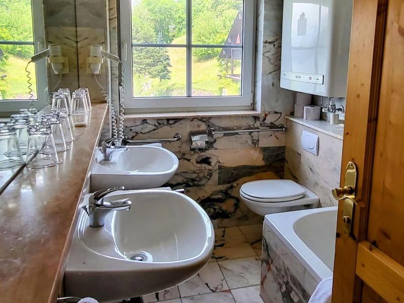 Three-Bedroom Apartment with Balcony image 3