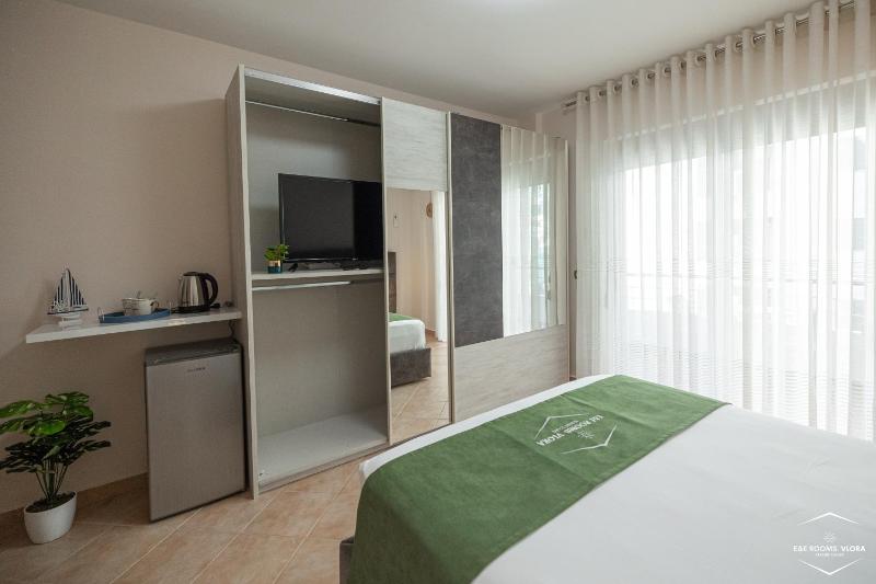E&E Rooms Vlora - Seaside Escape - image 10