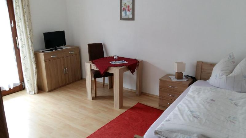 Single Room with Balcony image 2