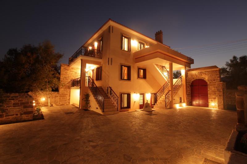 Avgerinos Hotel Images
