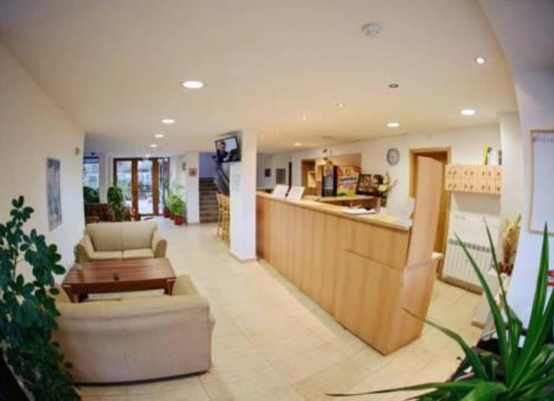 Mountain View Lux Apartment - image 17