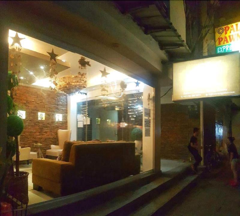 RedDoorz at Sir G Hotel D'Mall Boracay - image 4